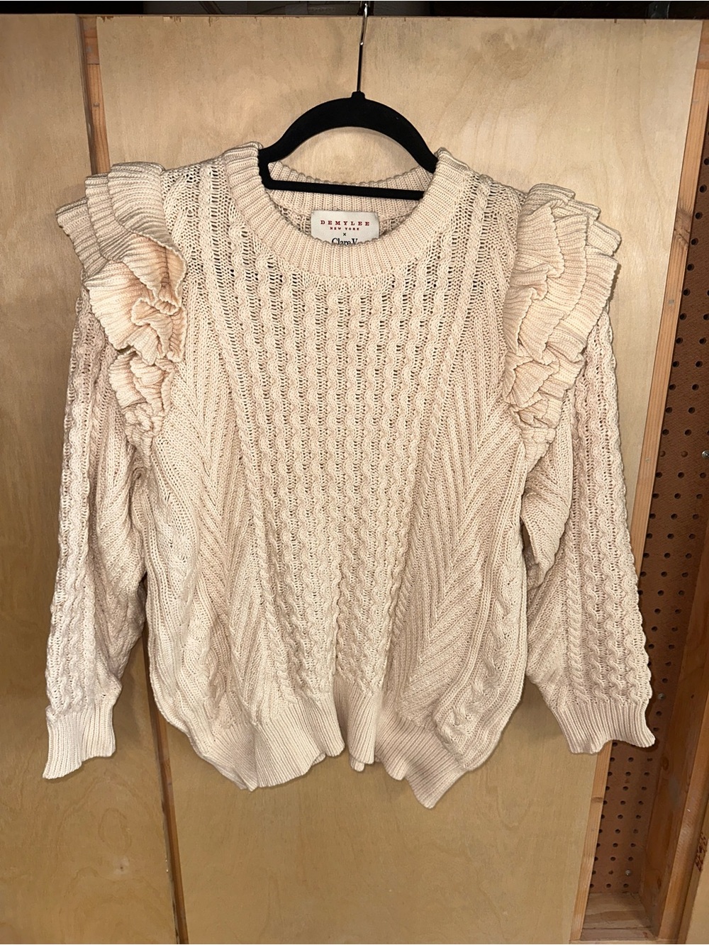 CLARE V. Cream Ruffle-Shoulder Cable Knit Sweater